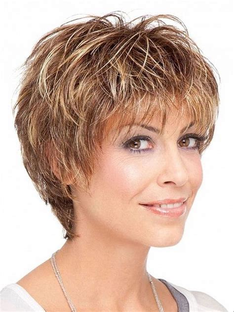 ladies short layered hairstyles|More.